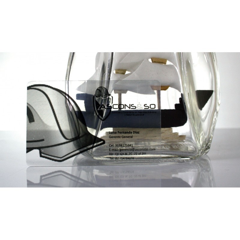Tarjetas transparentes y translucidas ascosiso